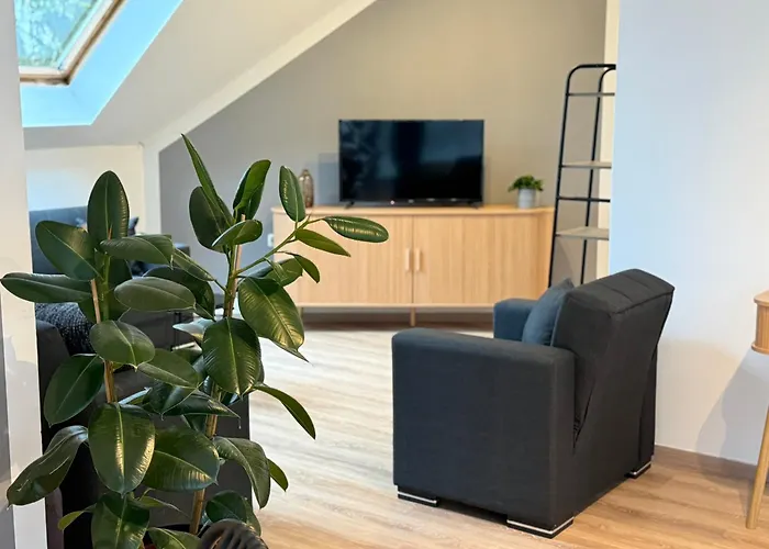 Nooqa - Comfort Riverside -160 Qm, 2 Floors Apartament Kolonia