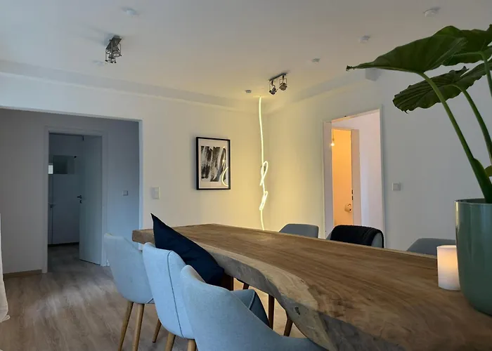 Nooqa - Comfort Riverside -160 Qm, 2 Floors Apartament *