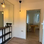 דירה Nooqa - Comfort Riverside -160 Qm, 2 Floors *