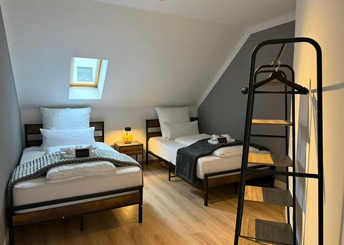 Nooqa - Comfort Riverside -160 Qm, 2 Floors Apartmán *